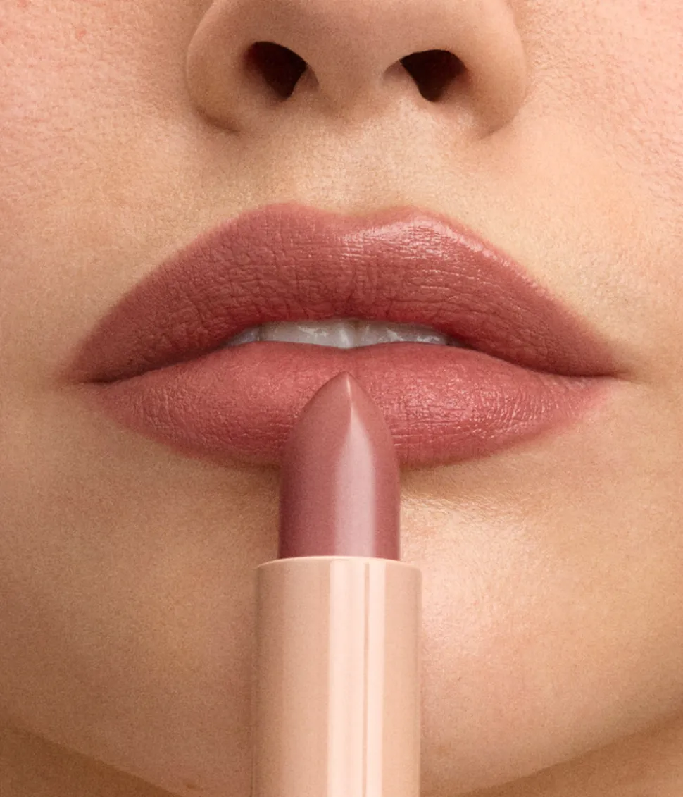 GLOSSY LIPSTICK