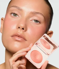 GLOW BLUSH