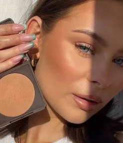 MATTE BRONZER