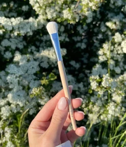 MEDIUM SHADOW BRUSH 15