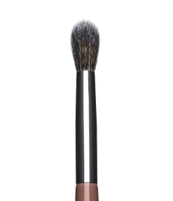 PRECISION CREASE BRUSH 06