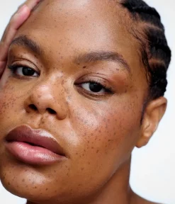 RADIANT TOUCH CONCEALER