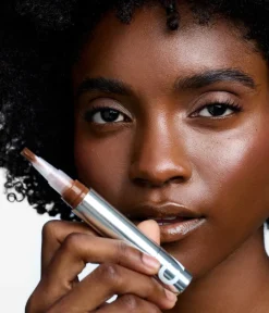 RADIANT TOUCH CONCEALER