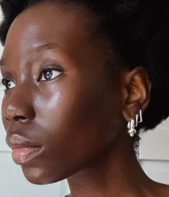 RADIANT TOUCH CONCEALER