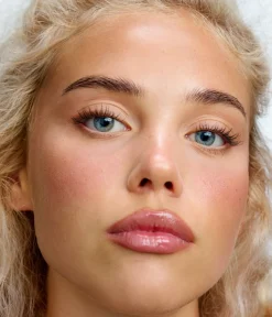 RADIANT TOUCH CONCEALER