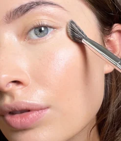 RADIANT TOUCH CONCEALER