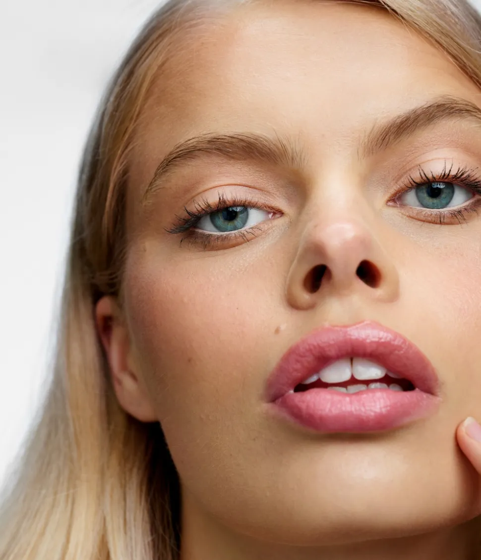 RADIANT TOUCH CONCEALER