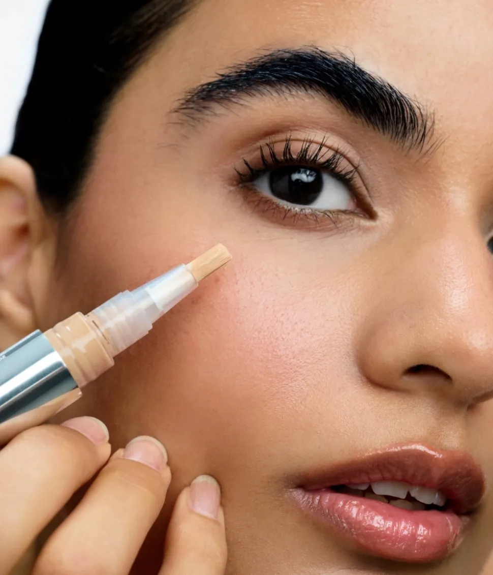 RADIANT TOUCH CONCEALER