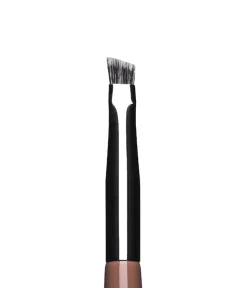 SUPER ANGLED BROW BRUSH 01